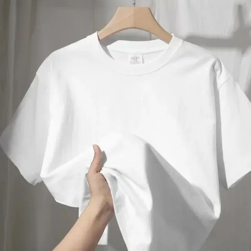 Calvin Women's T-Shirt Leisure - огляд і ціна Streetwear Brand Shirts