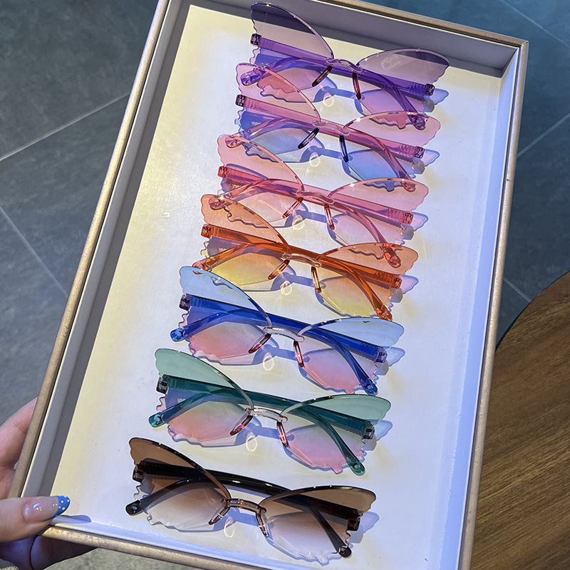 Vintage Rimless Butterfly Shap - огляд і ціна Streetwear Brand With Butterfly